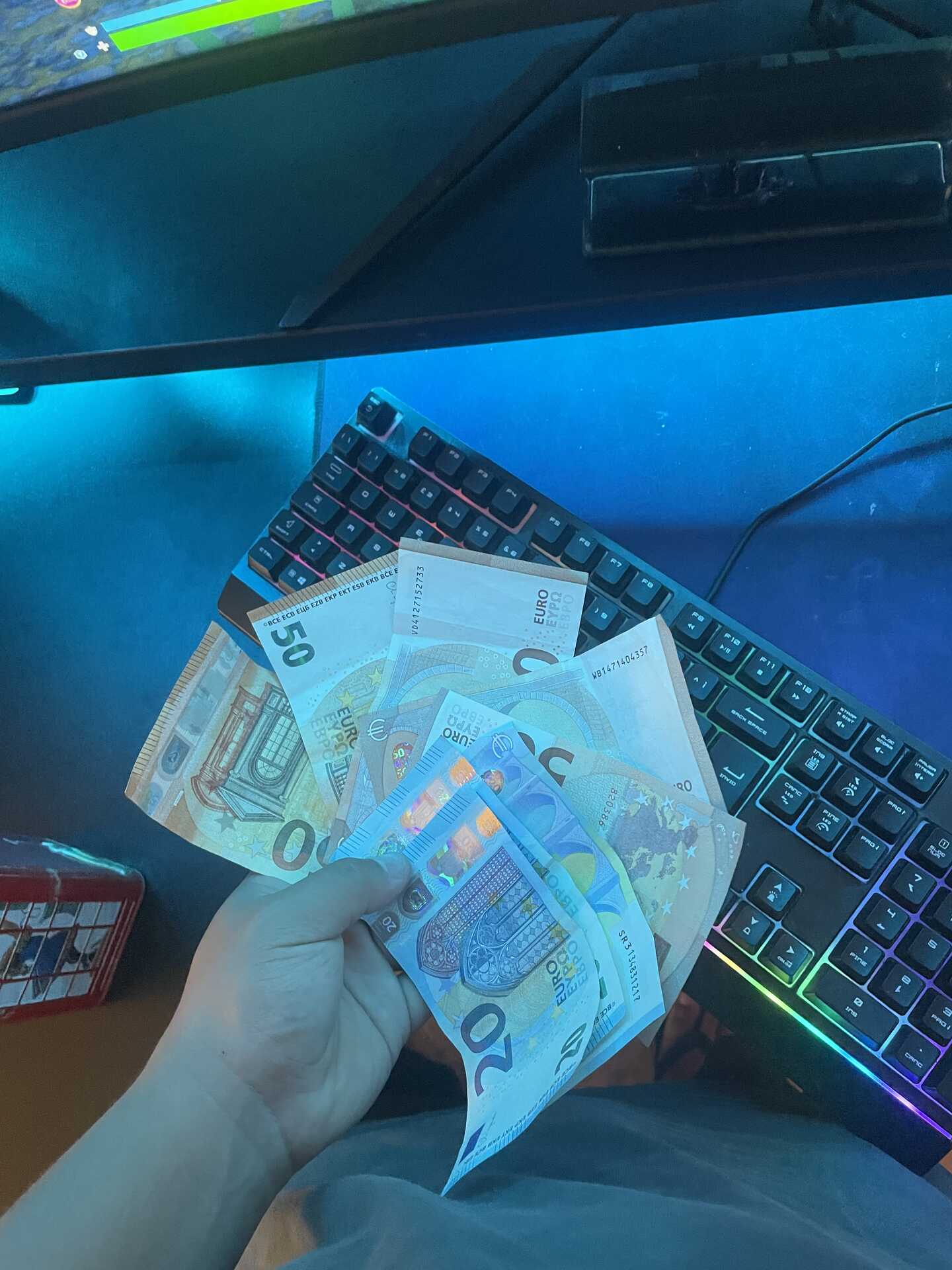 Immagine pubblicata da LEO LEO